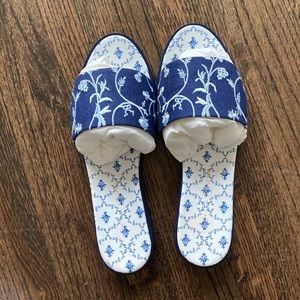 Hill House Navy Botanical City Slide